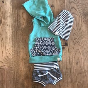 Lulu and roo summer sweatsuit